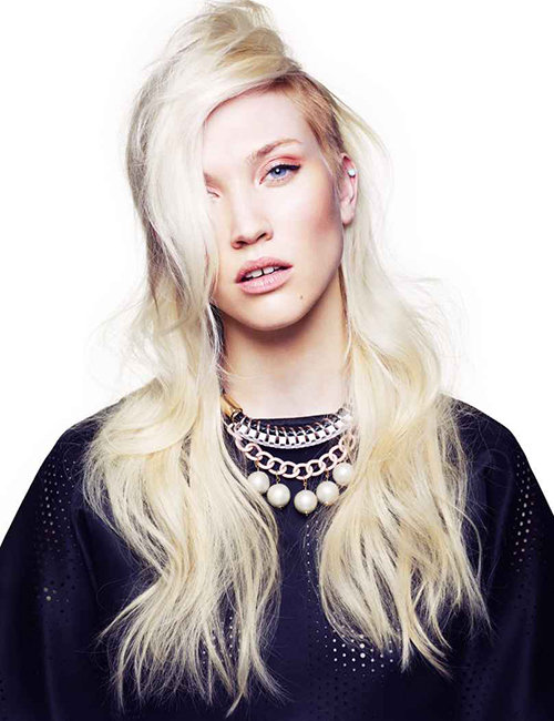 Hair style - long hair - blonde